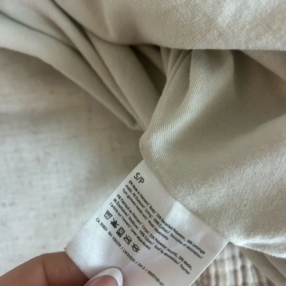 Lululemon Women's Top - Picture 2 of 2